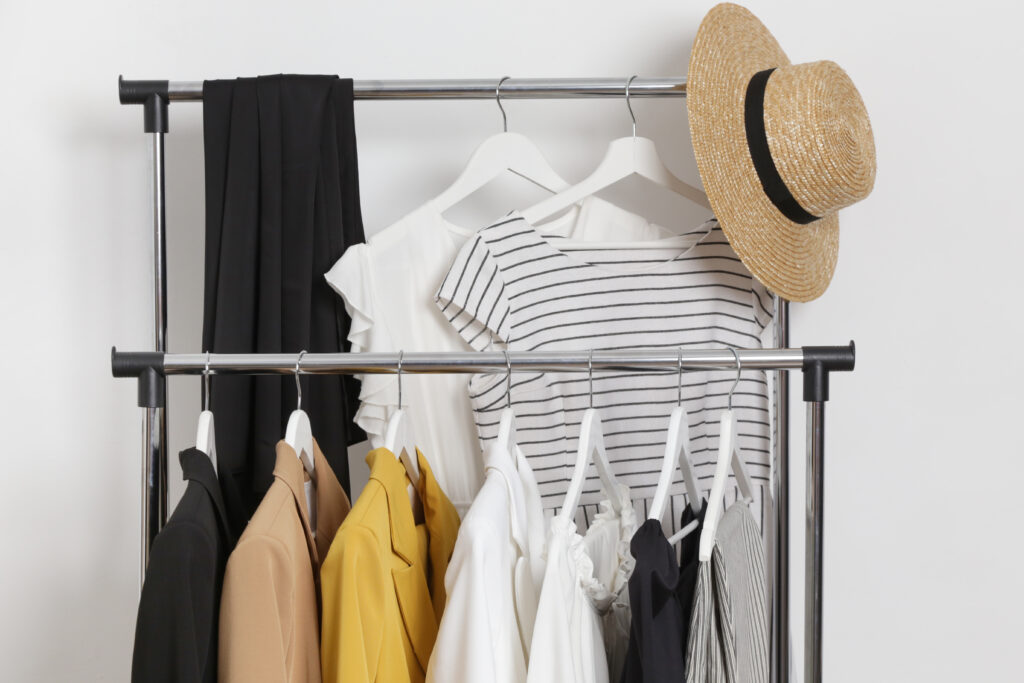 closet organization tips